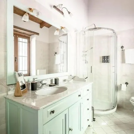 Abissinia, Gioiello Nel Bosco Poiano (Reggio Emilia)