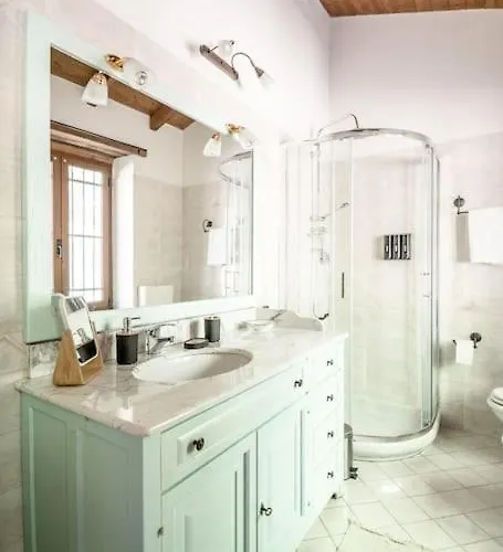 Abissinia, Gioiello Nel Bosco Poiano (Reggio Emilia)